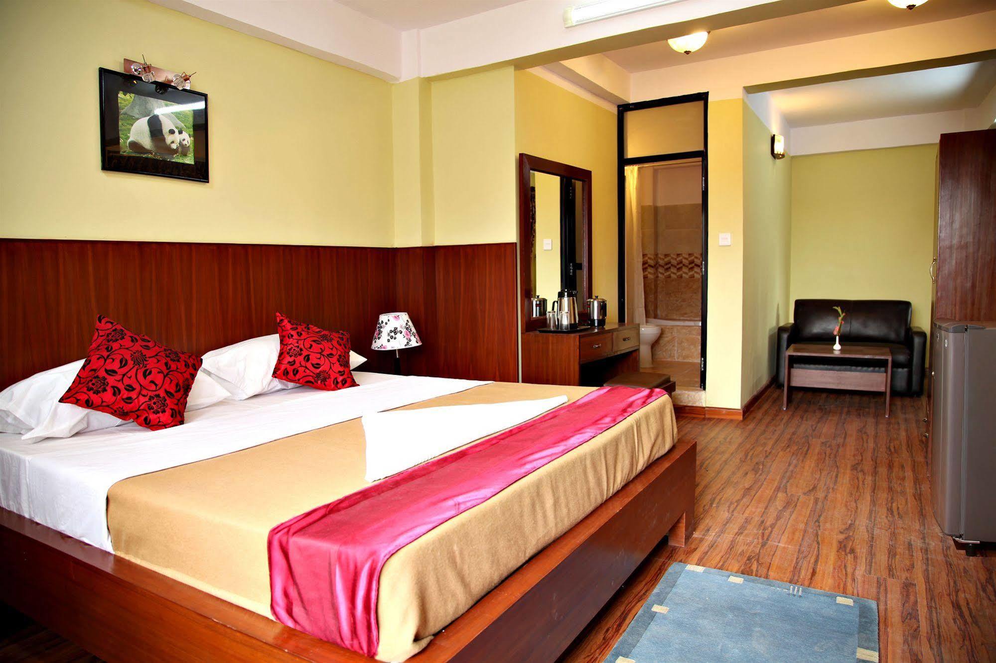 New Hotel Panda Kathmandu Exterior foto